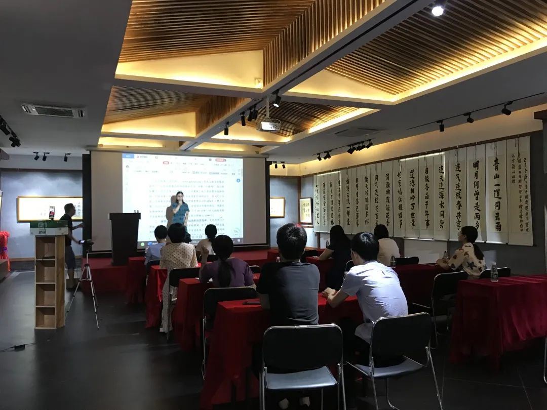 花城控股集團(tuán) 花城控股集團(tuán)