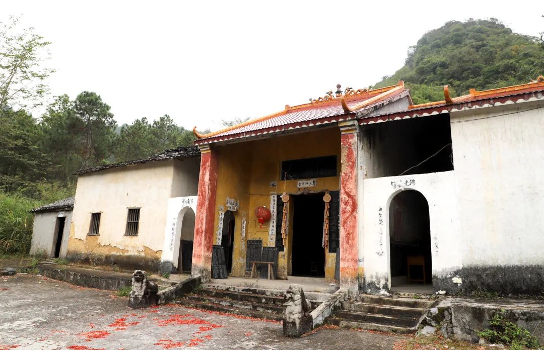 花城控股集團(tuán) 花城控股集團(tuán)